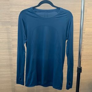 L/S LuLuLemon Swiftly Tech - Size 12
